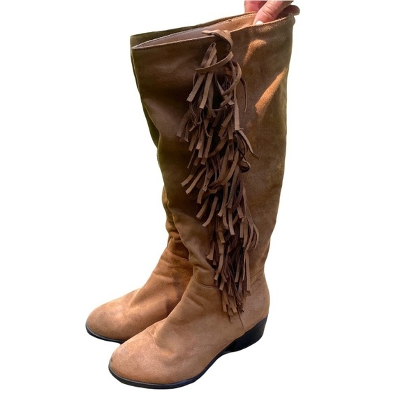 Wild Diva Women's Tan Faux Suede Fringed Tall Boots Size 7.5 - Picture 1 of 5